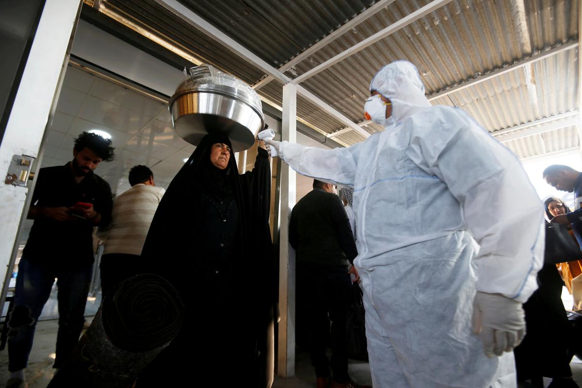 Iran Tutup Sekolah, Universitas dan Pusat Budaya Setelah 6 Orang Tewas Akibat Virus Corona